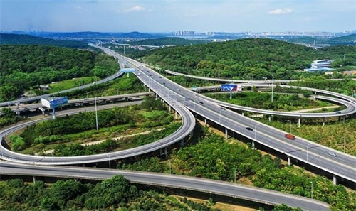 云阳钢筋套筒应用于高速公路